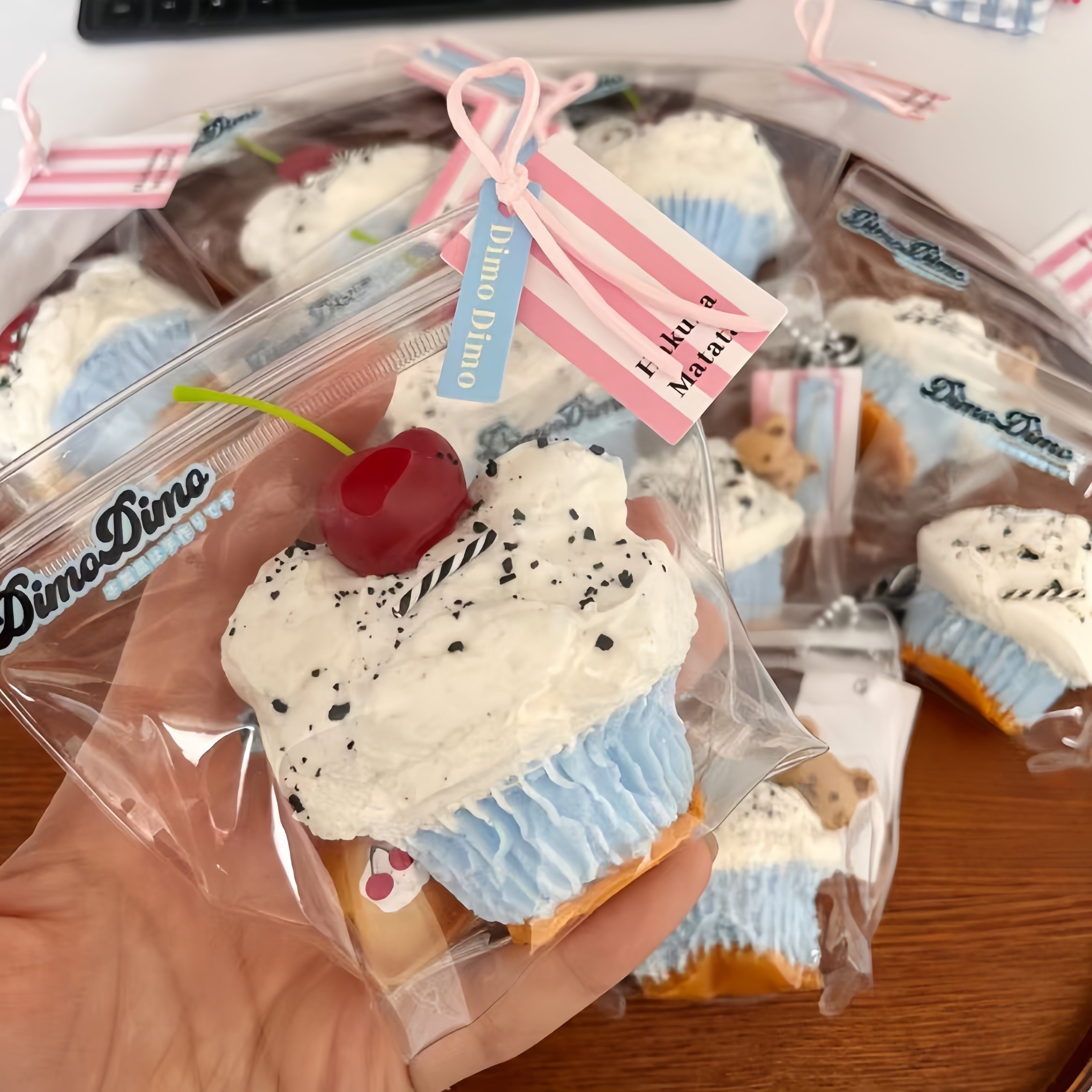 Slow Rising Cake Squishy – Fun & Relaxing Fidget Toy for All Ages