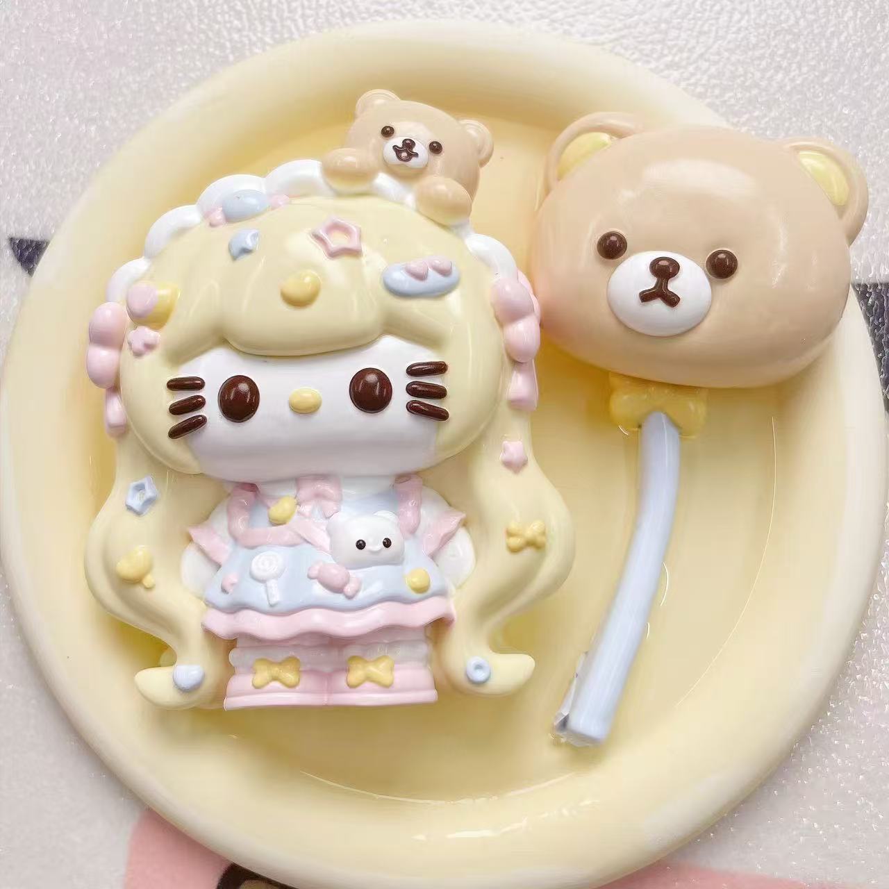 Kawaii Strawberry Cat Girl Squishy Toy – Cute Stress Relief & Slow Rising