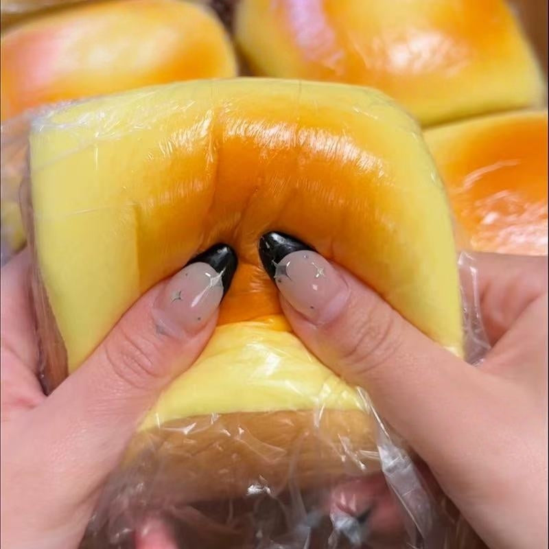 π₯Soft & Squeezable: Bread - like Squishy Toy for Ultimate Relaxationπ₯β¨
