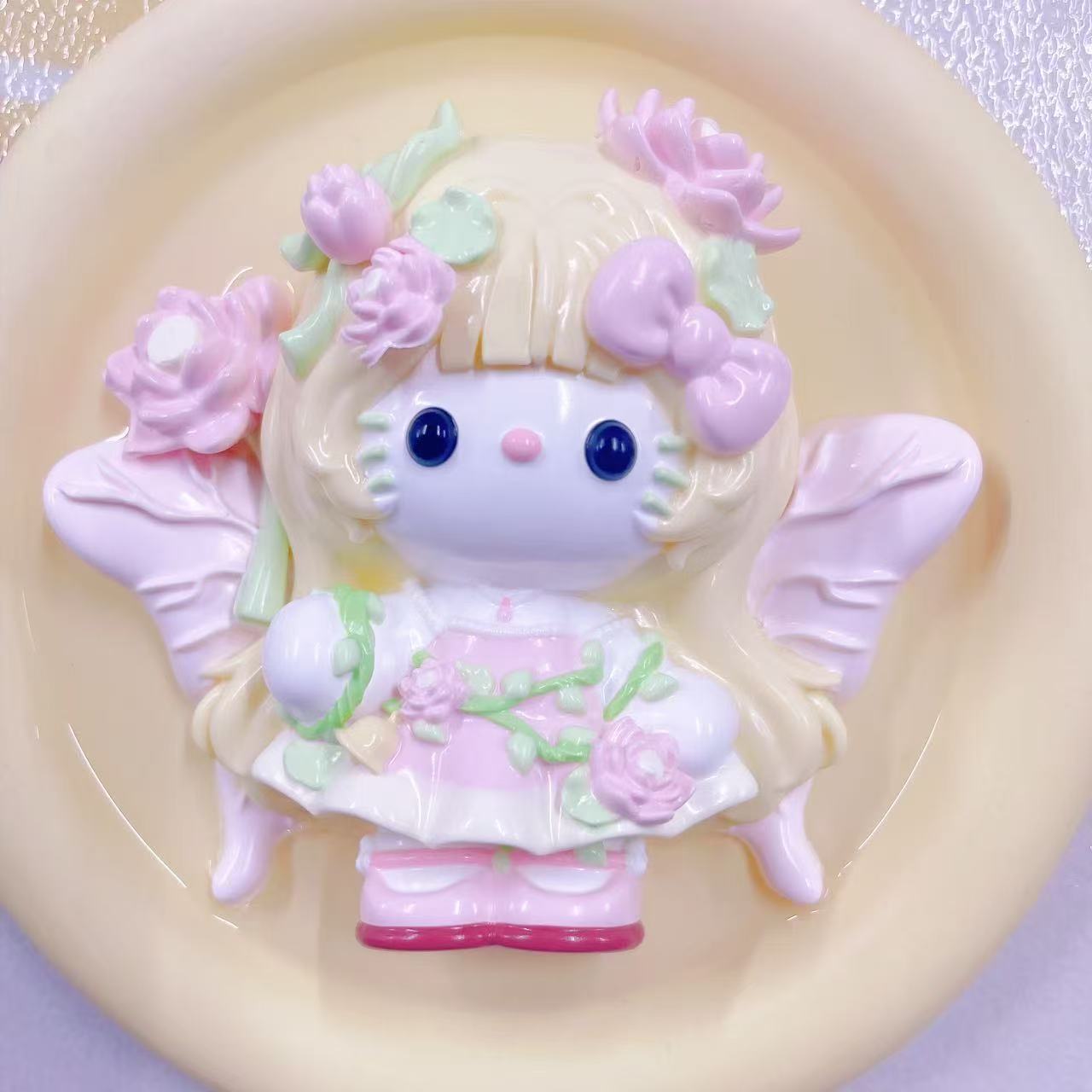 Kawaii Strawberry Cat Girl Squishy Toy – Cute Stress Relief Slow Rising