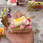 🍰 Kawaii Layered Cake - Shaped Squishy Toy（Only one）