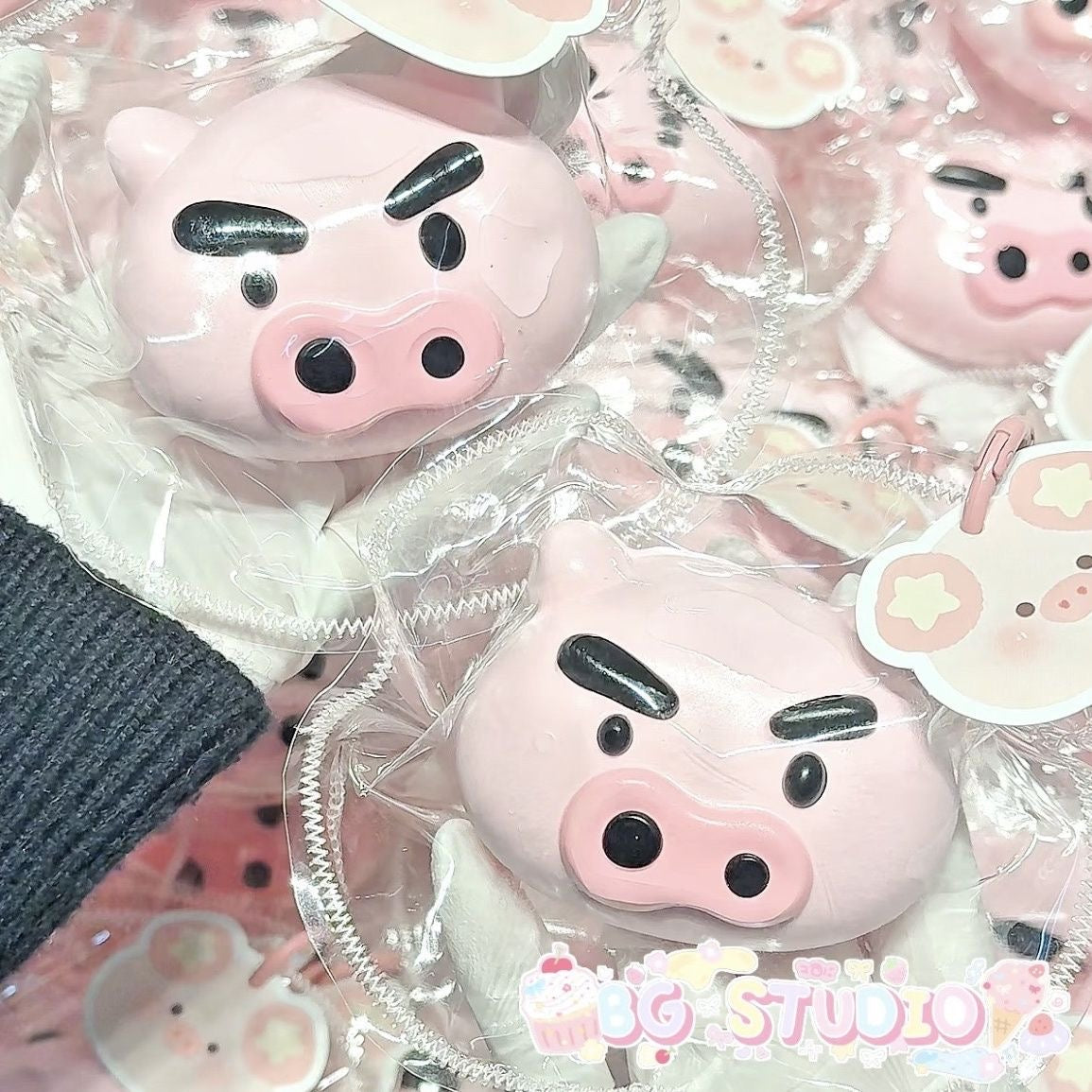 Angry - Eyebrow Piggy Squishy: Cute & Quirky Stress Relief🐷